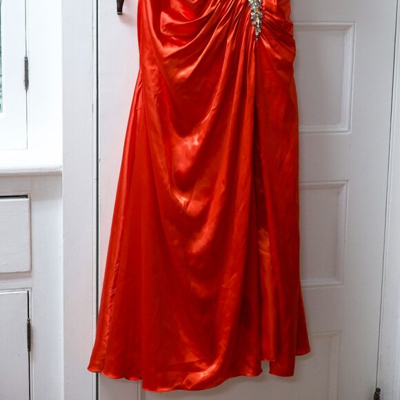 Tiffany Designs - Red / Scarlet Dress with Jewels - Size 6 - Picture 2 of 7